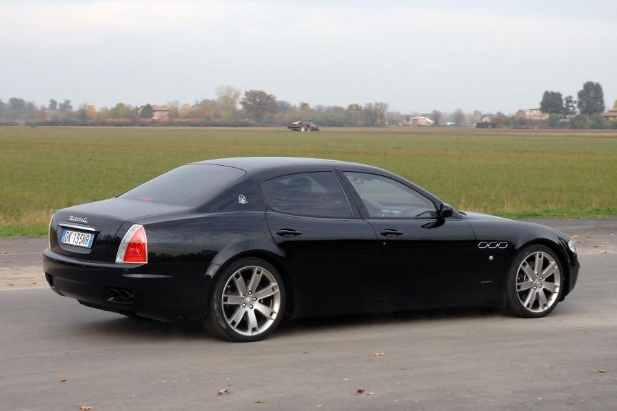  Maserati Quattroporte Sport GT 2009 года  (фото 11 из 27)